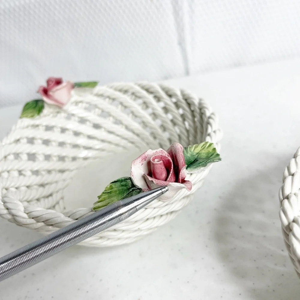 Made in Italy Italian 2 small porcelain woven baskets with flowers atop baskets